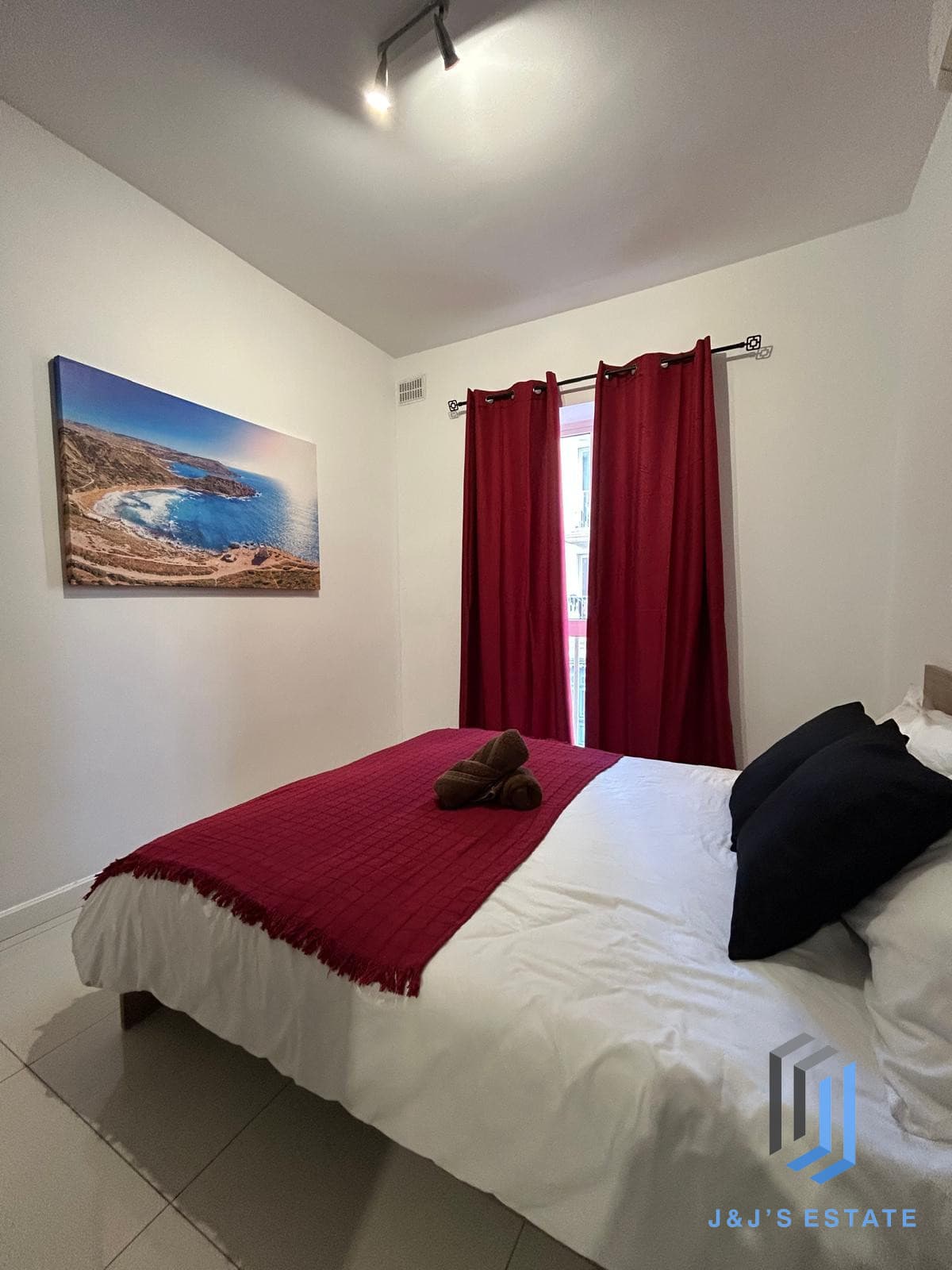 Spacious 2 Bedroom Apartment for Rent in Vibrant Gzira Area · 30