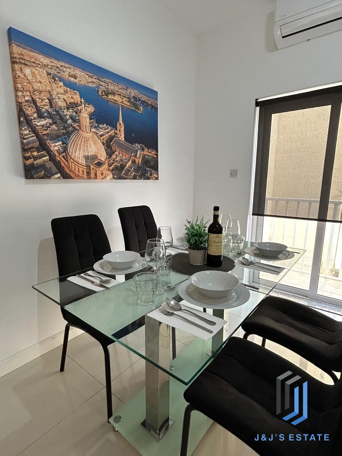 Spacious 2 Bedroom Apartment for Rent in Vibrant Gzira Area