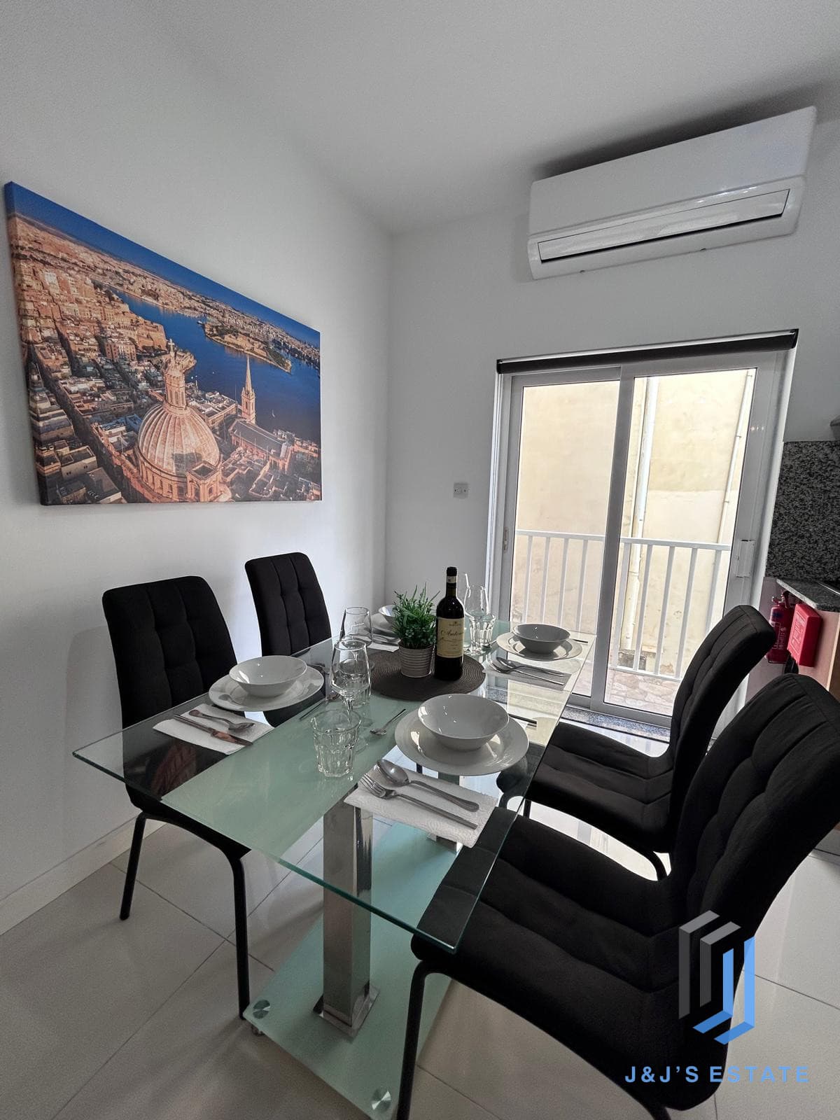 Spacious 2 Bedroom Apartment for Rent in Vibrant Gzira Area · 6
