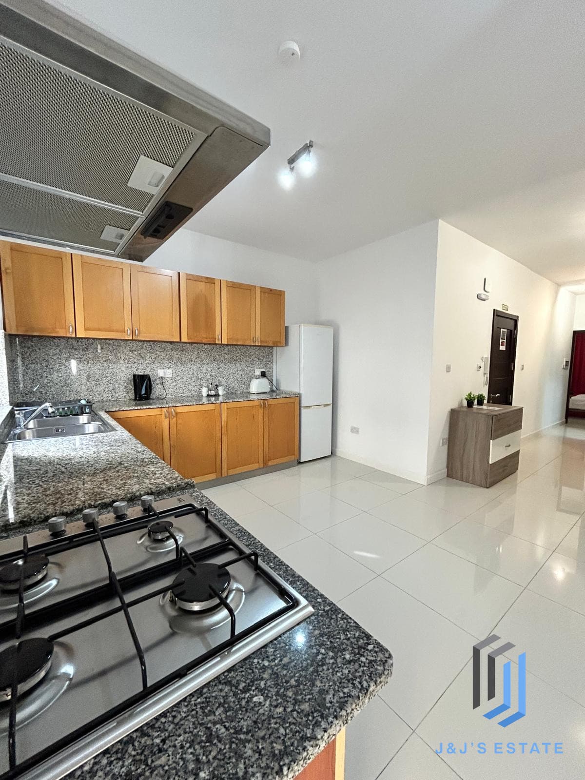 Spacious 2 Bedroom Apartment for Rent in Vibrant Gzira Area · 20