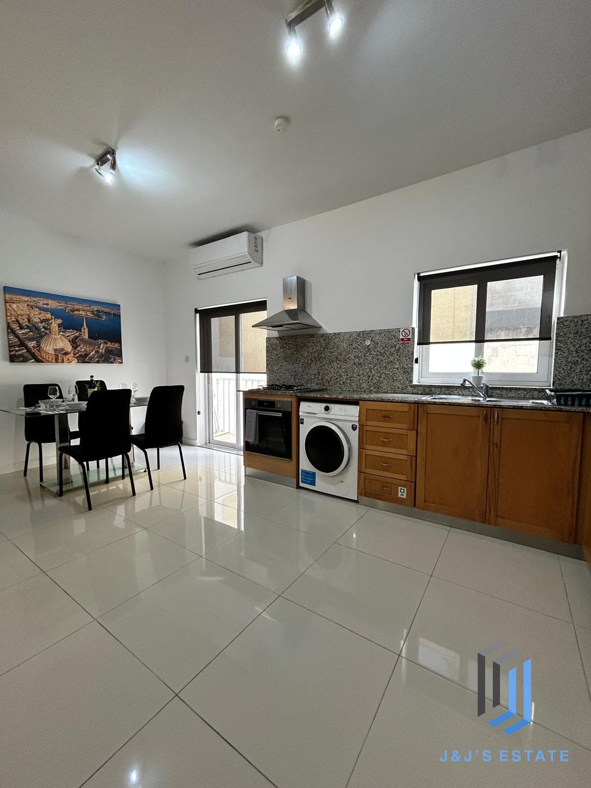 Spacious 2 Bedroom Apartment for Rent in Vibrant Gzira Area · 21