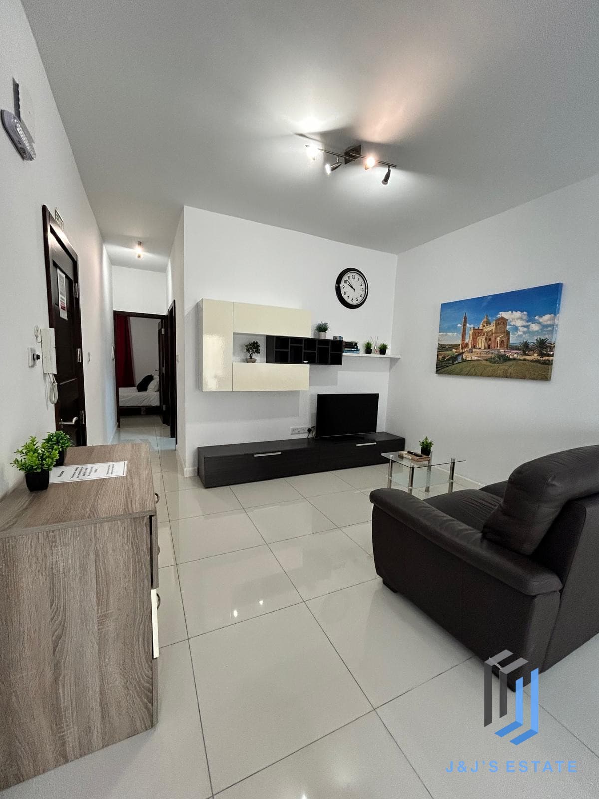 Spacious 2 Bedroom Apartment for Rent in Vibrant Gzira Area · 3