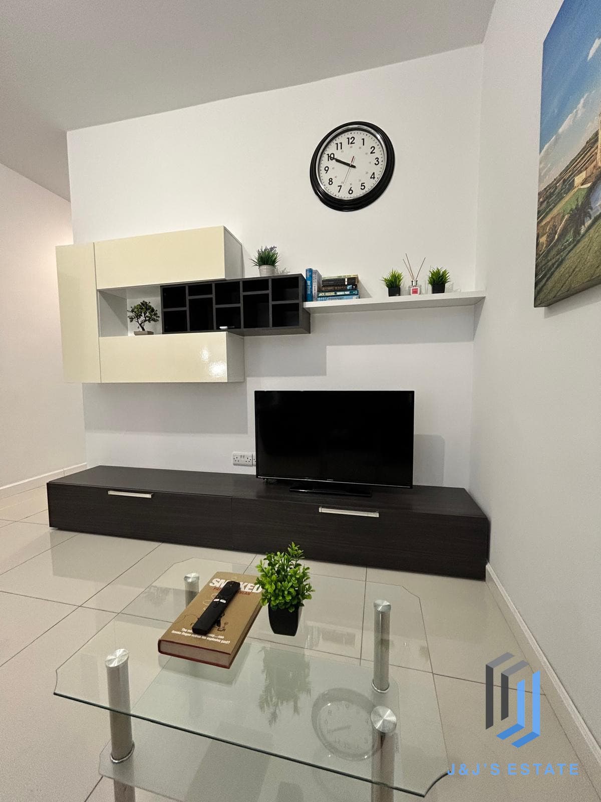 Spacious 2 Bedroom Apartment for Rent in Vibrant Gzira Area · 7
