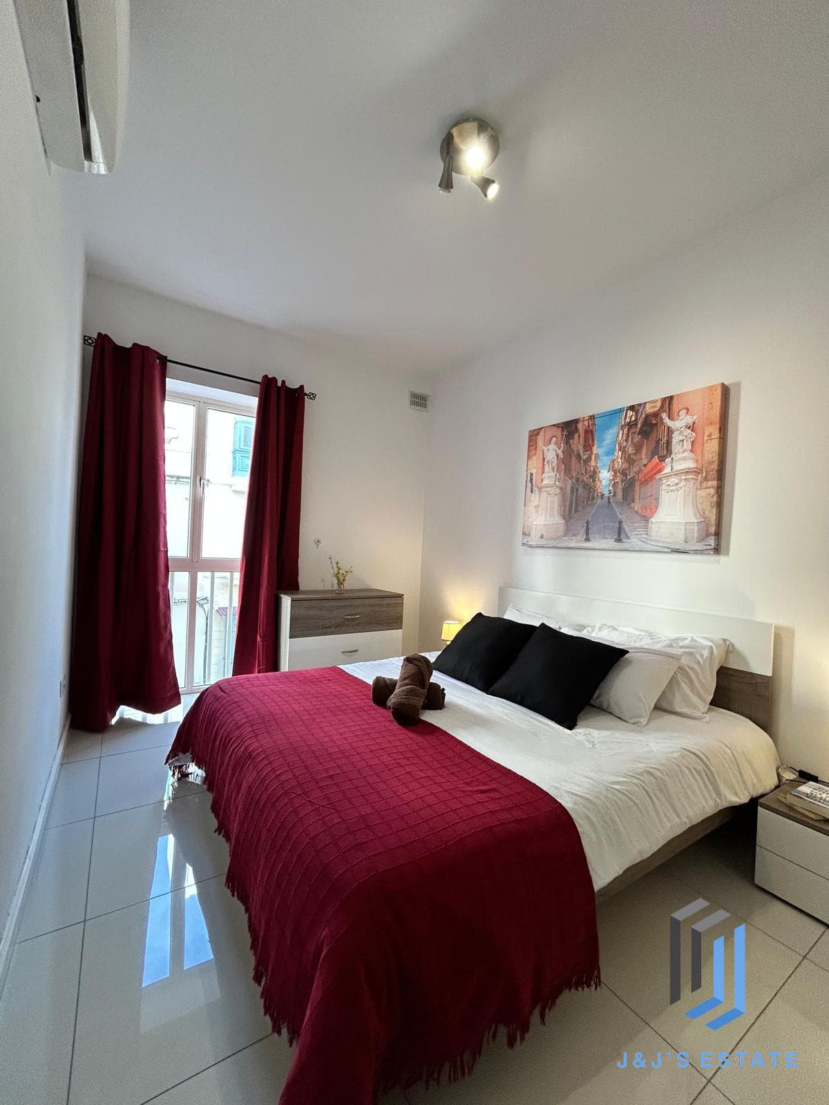 Spacious 2 Bedroom Apartment for Rent in Vibrant Gzira Area · 33