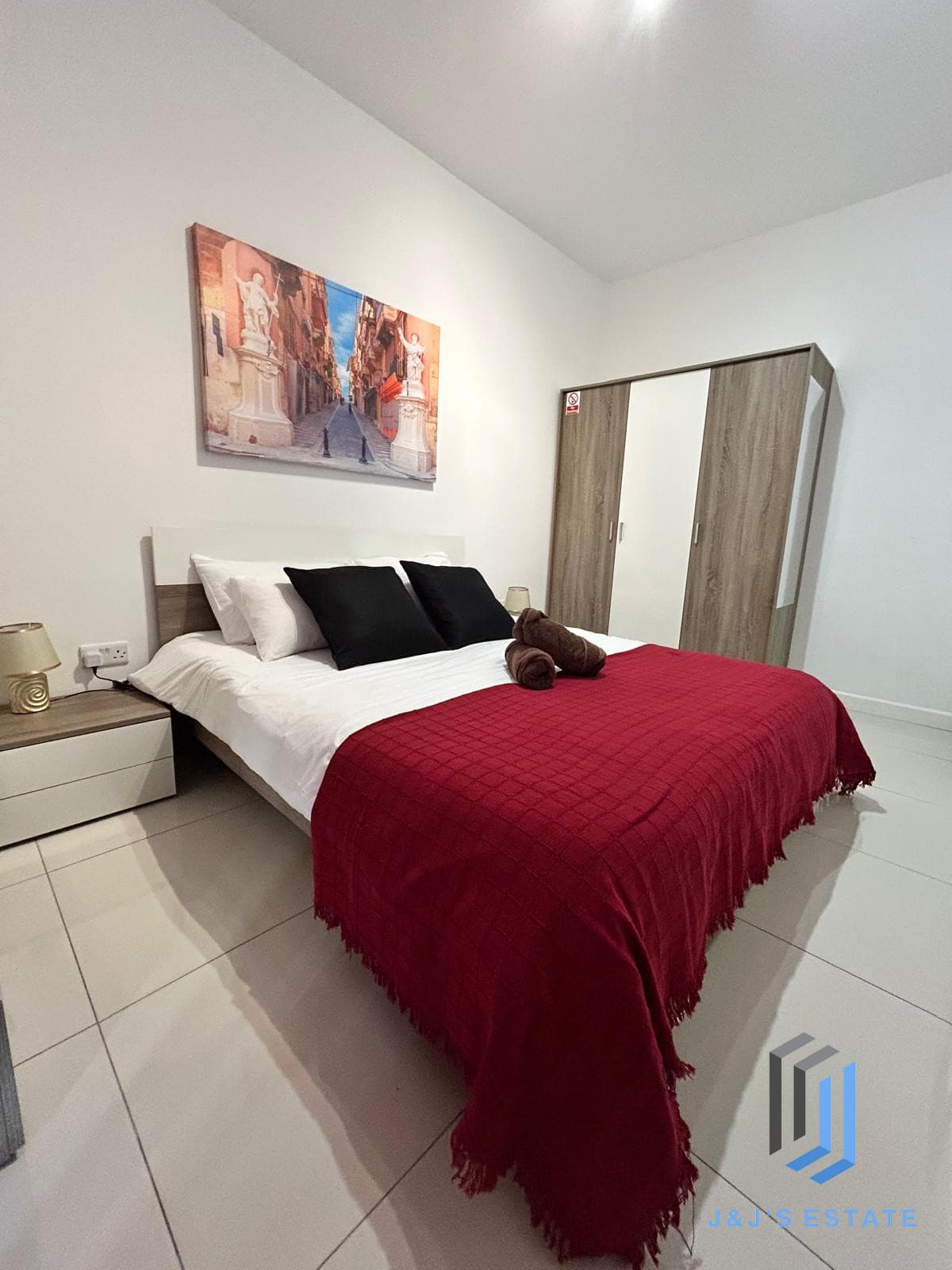 Spacious 2 Bedroom Apartment for Rent in Vibrant Gzira Area · 34
