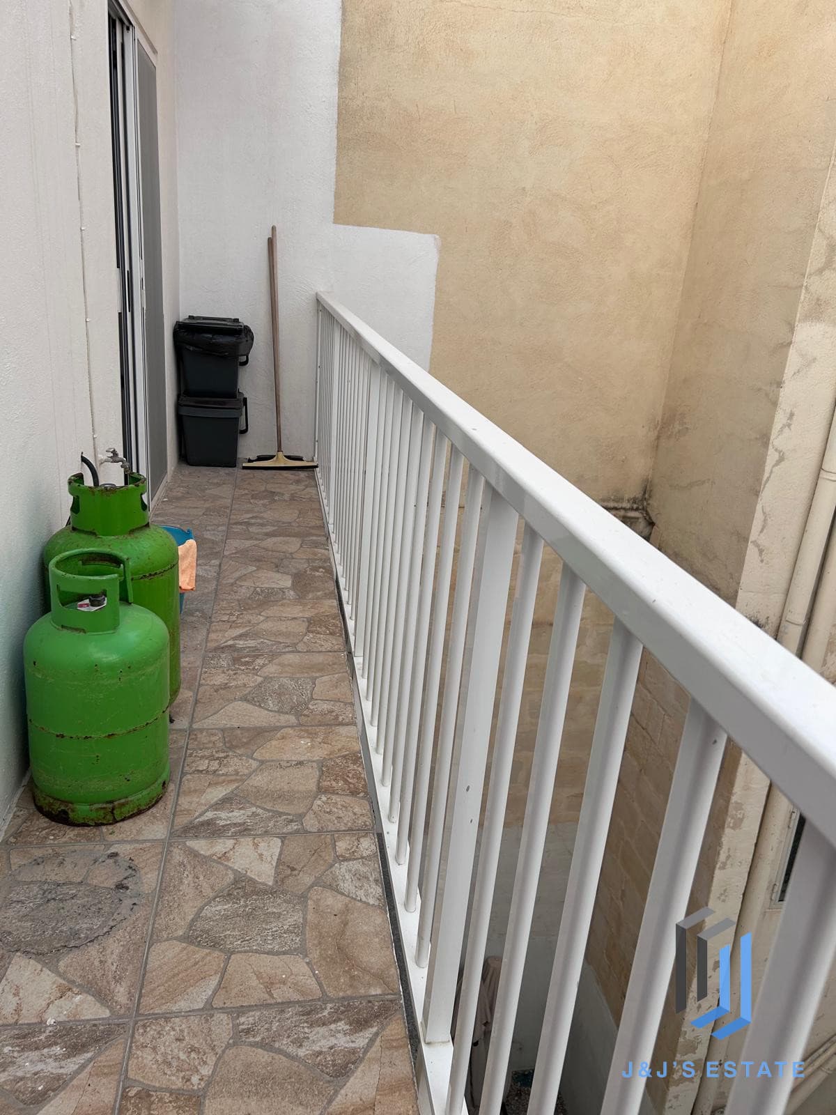Spacious 2 Bedroom Apartment for Rent in Vibrant Gzira Area · 37