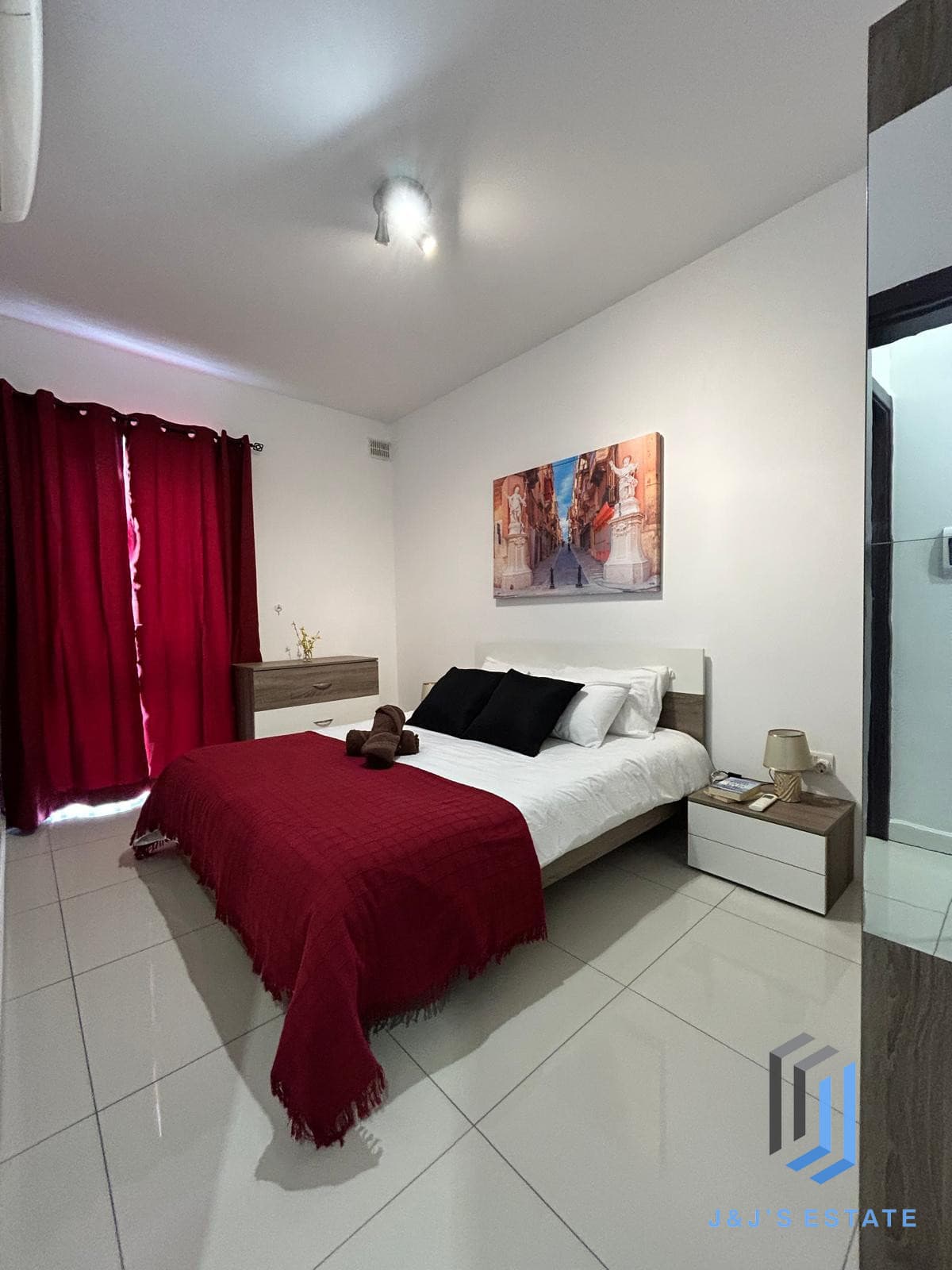 Spacious 2 Bedroom Apartment for Rent in Vibrant Gzira Area · 35