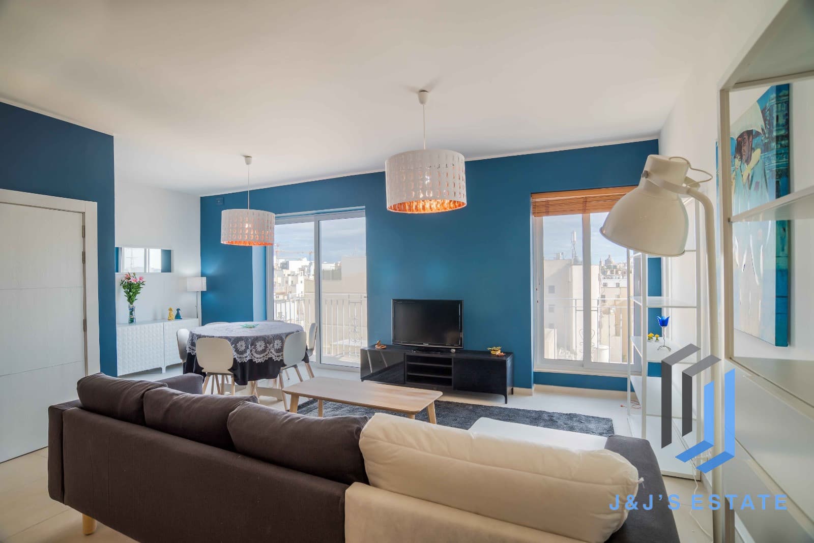 Fully furnished two-bedroom apartment with balcony in central Gzira · 2