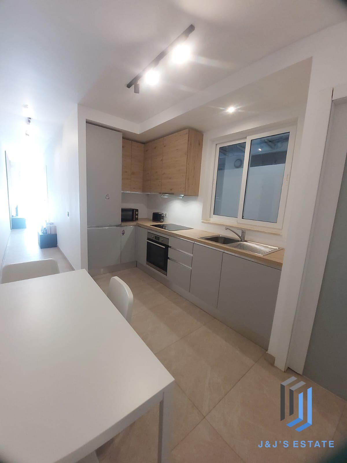 Fully Furnished One Bedroom Maisonette in Naxxar · 2