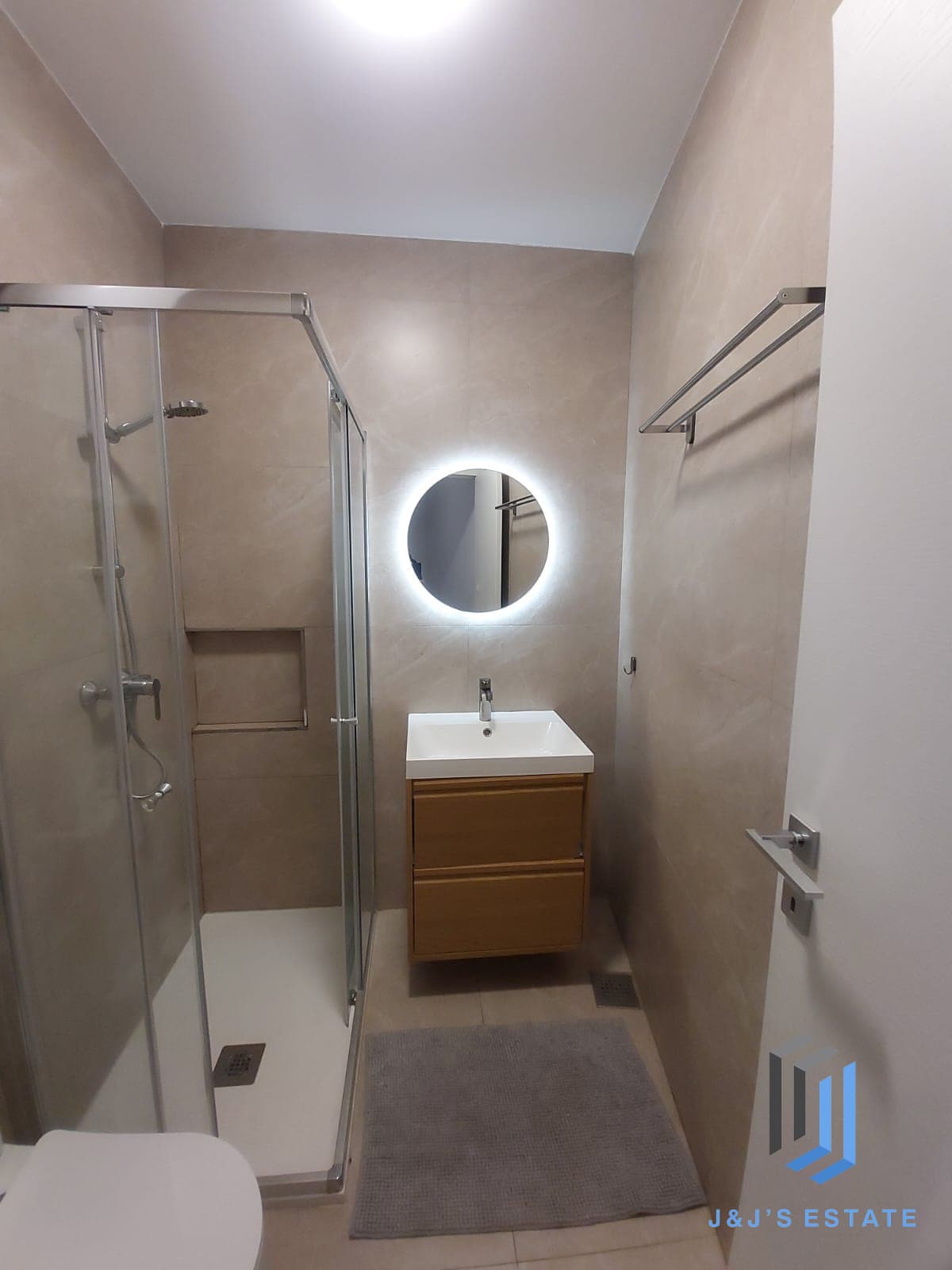 Fully Furnished One Bedroom Maisonette in Naxxar · 5