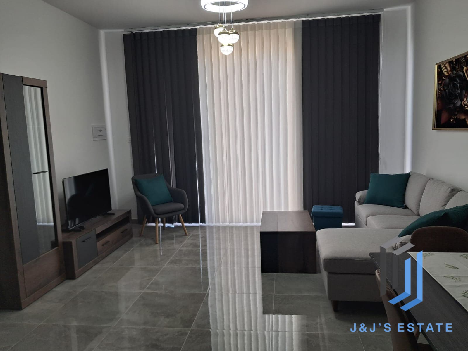 Fully Furnished Penthouse with Two Bedrooms Near Airport · 2