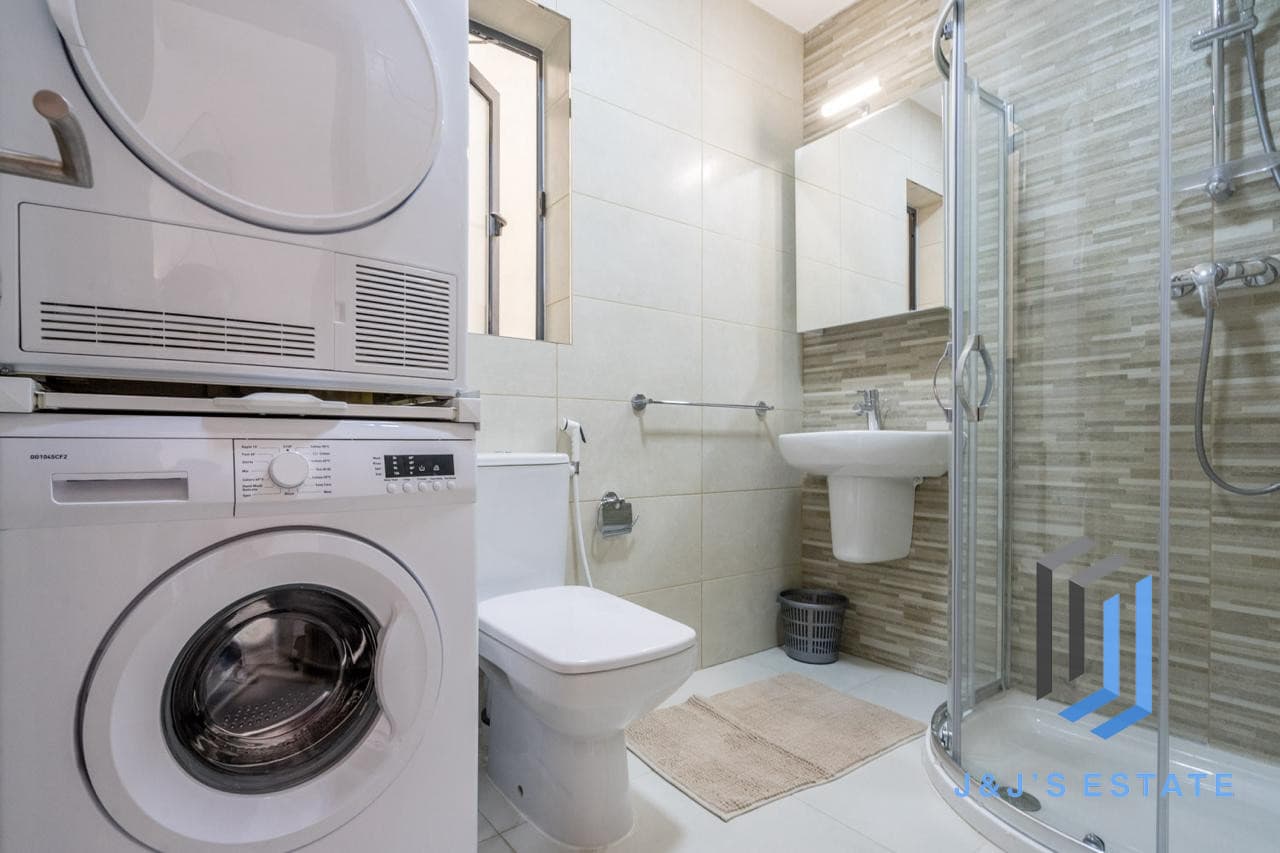Fully Furnished One Bedroom Apartment in Ta'Xbiex Marina District · 9