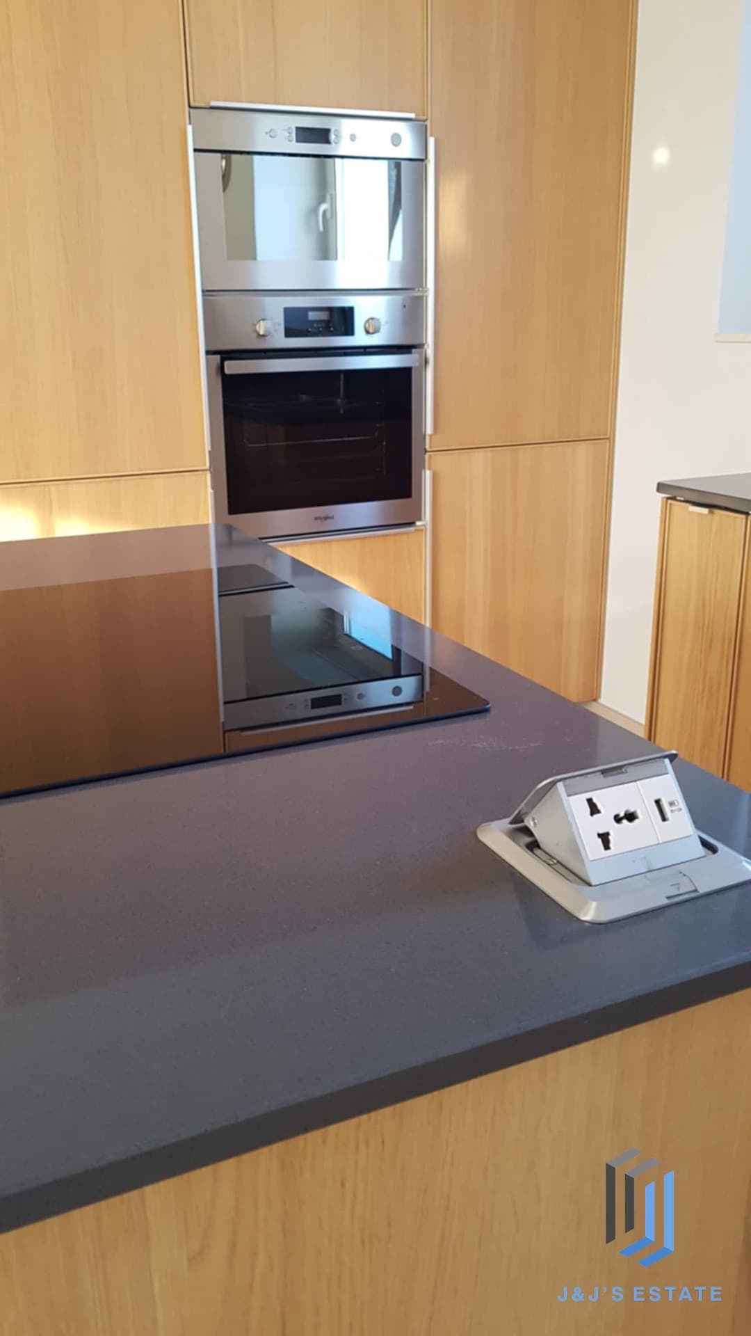 Seafront Furnished 2 Bedroom Apartment in Qawra · 7