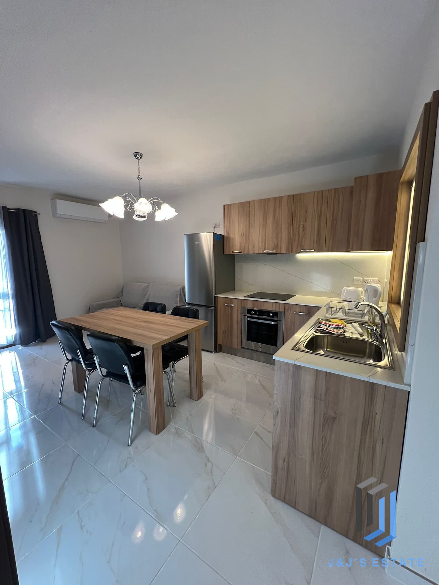 Fully Furnished Apartment with 2 Bedrooms in Bugibba · 1