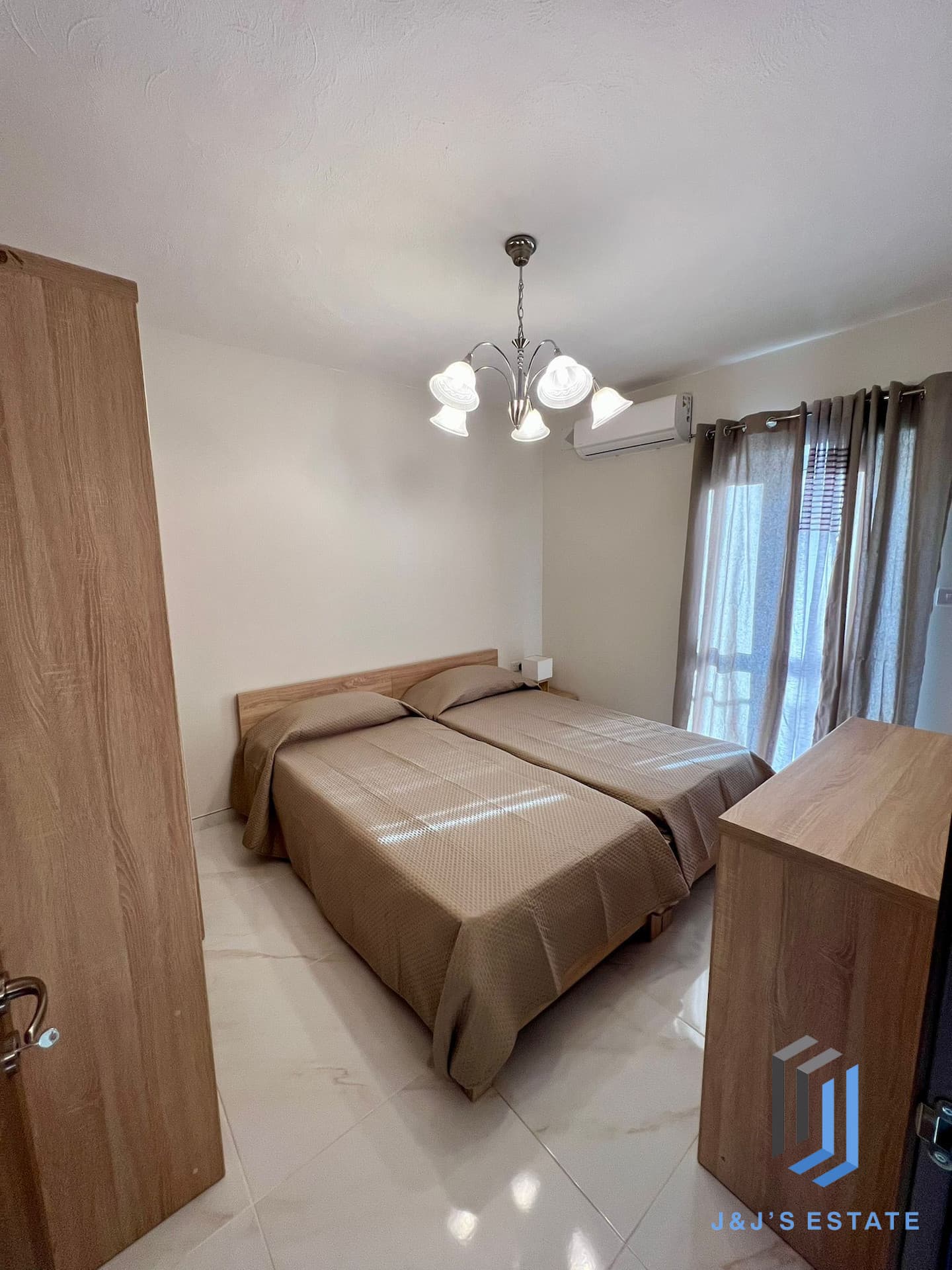Fully Furnished Apartment with 2 Bedrooms in Bugibba · 3