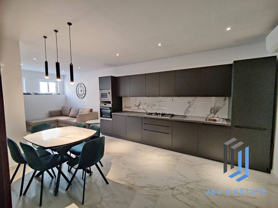 Fully furnished three-bedroom apartment in Gzira · 1
