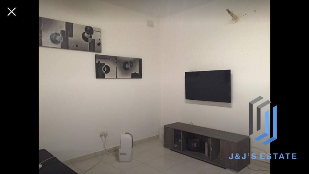 Pet Friendly Maisonette with Two Bedrooms Pieta Central · 2