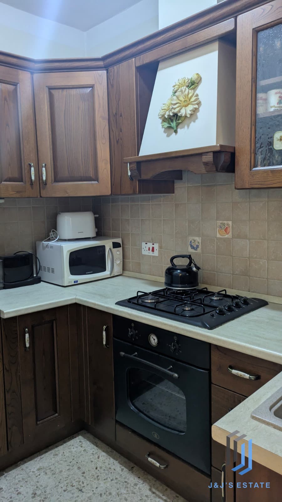 Modern Furnished Apartment With Two Bedrooms in Gzira · 3