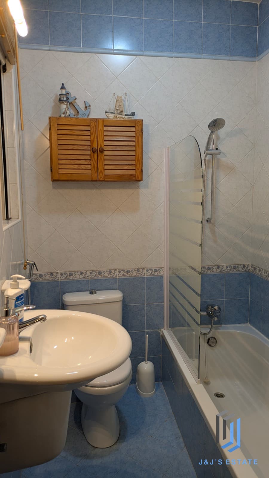 Modern Furnished Apartment With Two Bedrooms in Gzira · 5