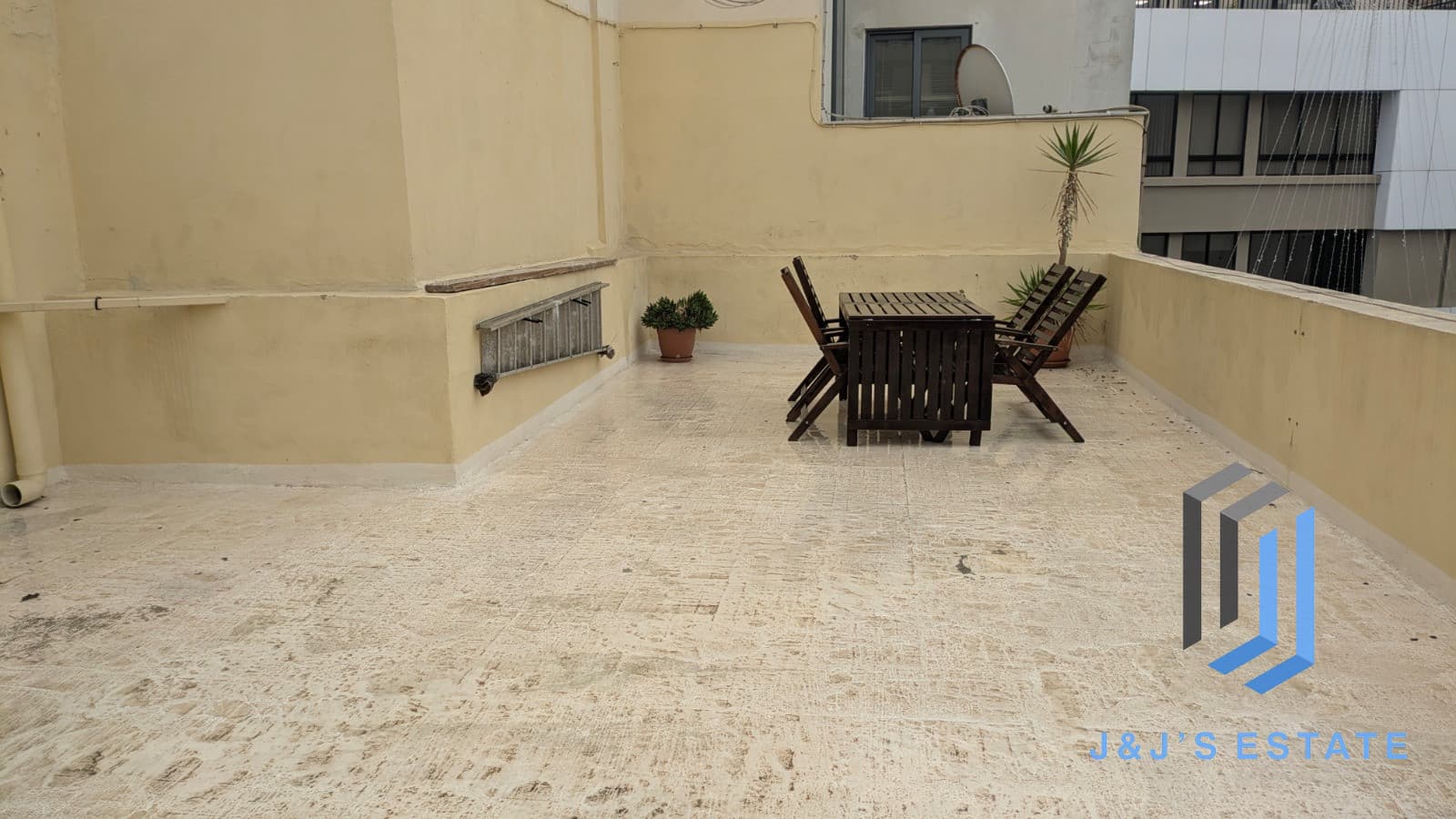 Modern Furnished Apartment With Two Bedrooms in Gzira · 7
