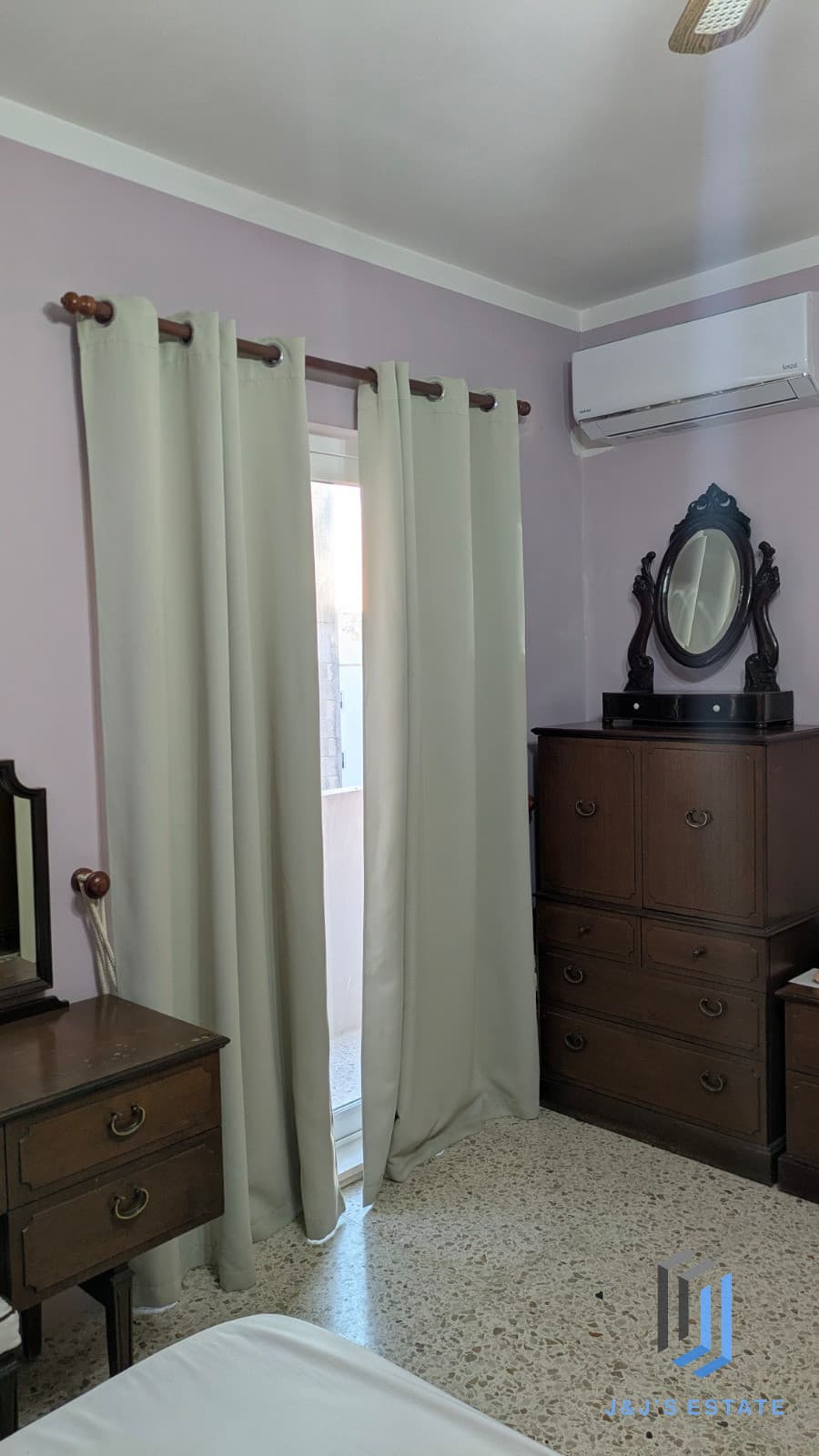Modern Furnished Apartment With Two Bedrooms in Gzira · 9