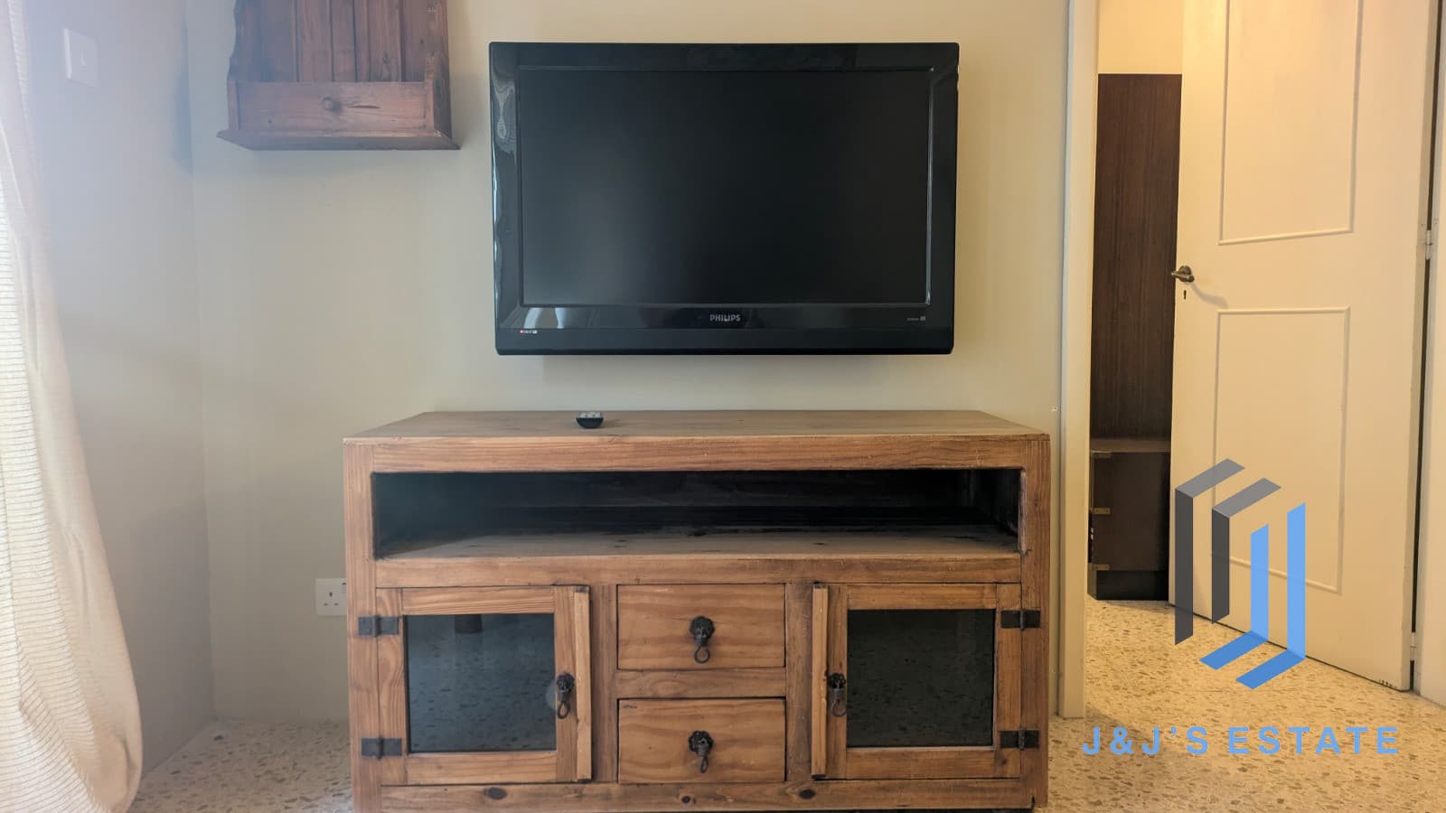 Modern Furnished Apartment With Two Bedrooms in Gzira · 12