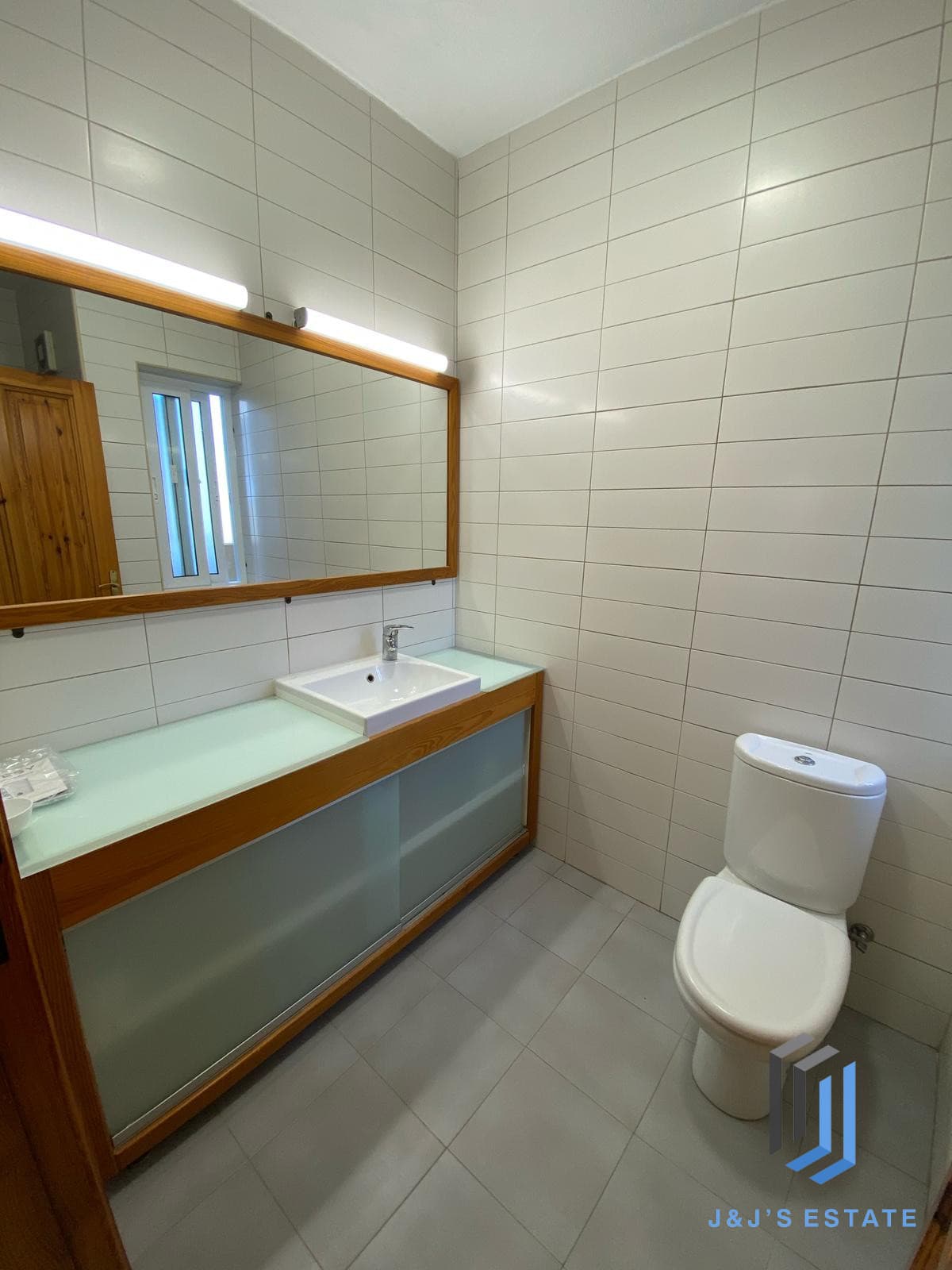Fully Furnished Two Bedroom Apartment in Gzira with Terrace · 7
