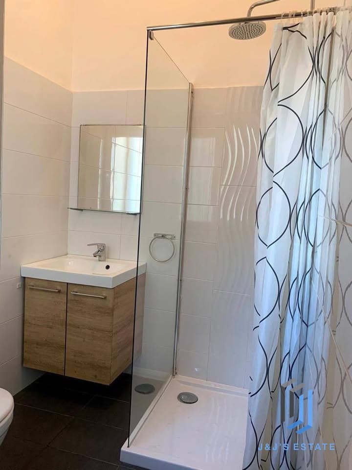 Apartment for Rent in Central Sliema · 5