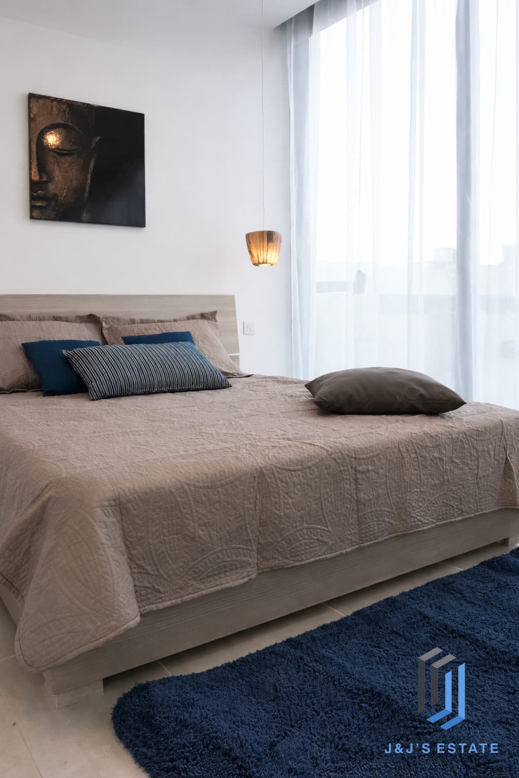 Fully furnished two-bedroom duplex penthouse in Sliema · 7