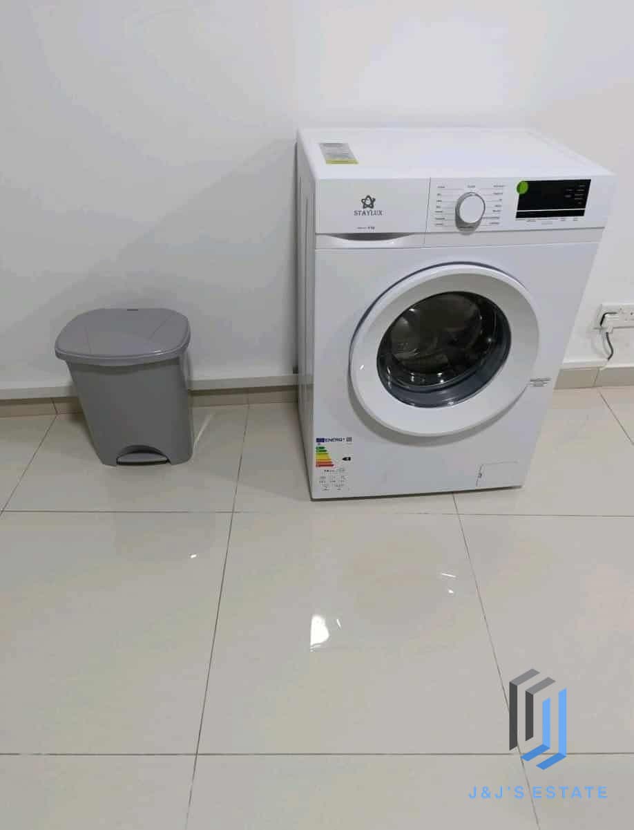 Spacious San Gwann Maisonette With Three Bedrooms · 14