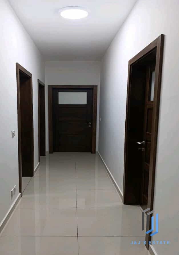 Spacious San Gwann Maisonette With Three Bedrooms · 7
