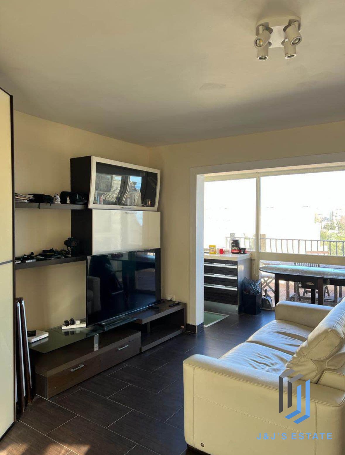 Fully Furnished Studio Penthouse Near Balluta Bay · 3