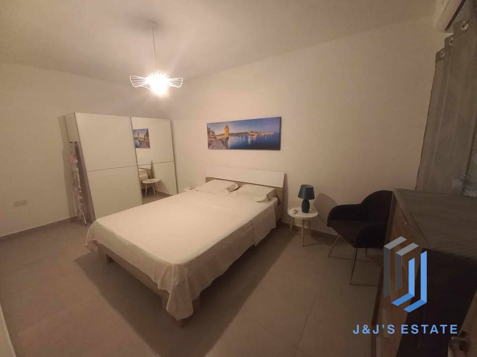 Spacious Two Bedroom Apartment in St Paul's Bay · 6