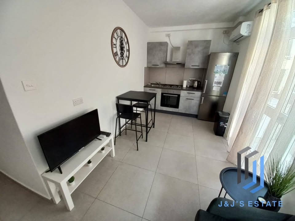 Spacious Two Bedroom Apartment in St Paul's Bay