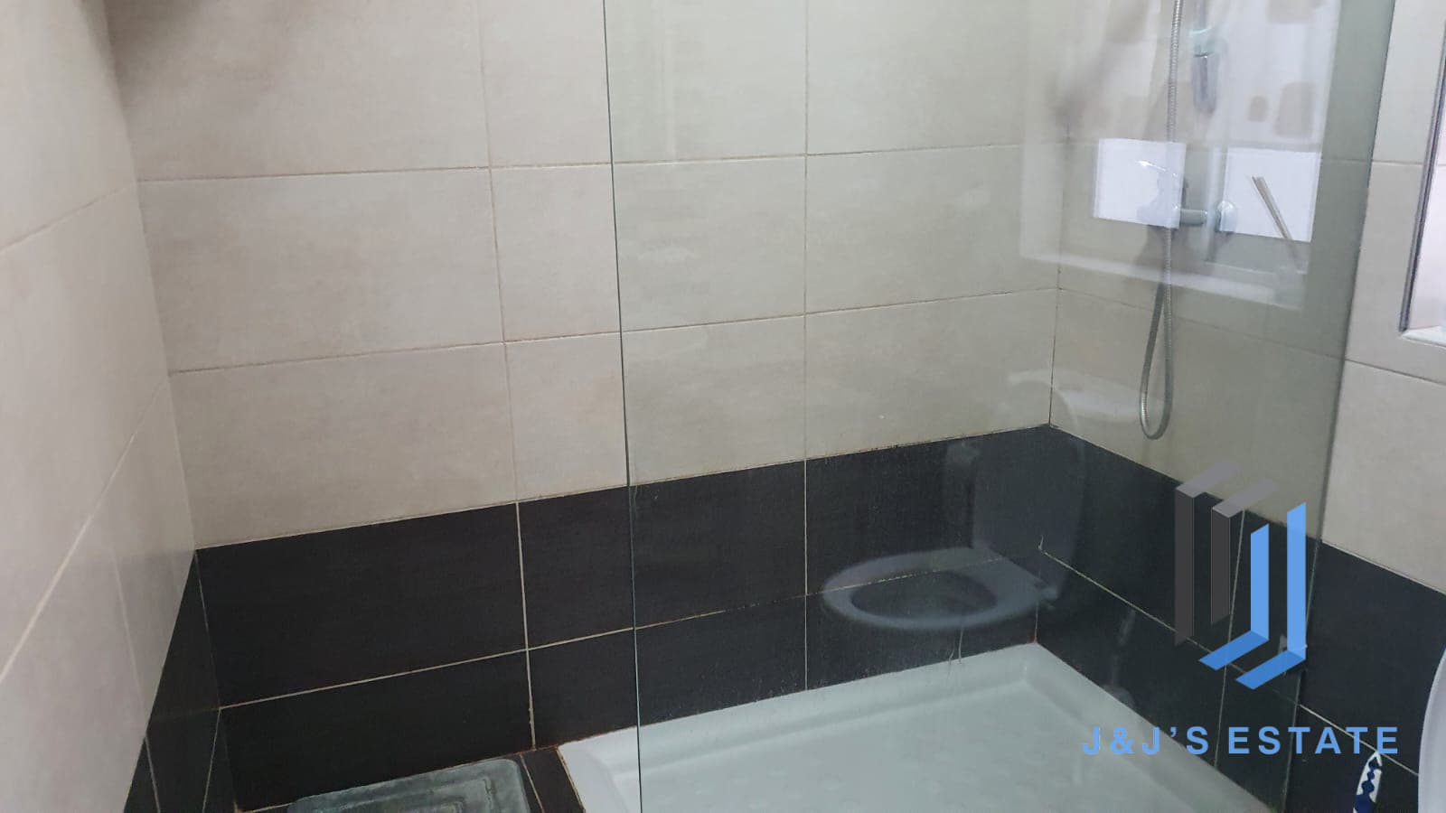Fully Furnished Two Bedroom Apartment in Swieqi · 8