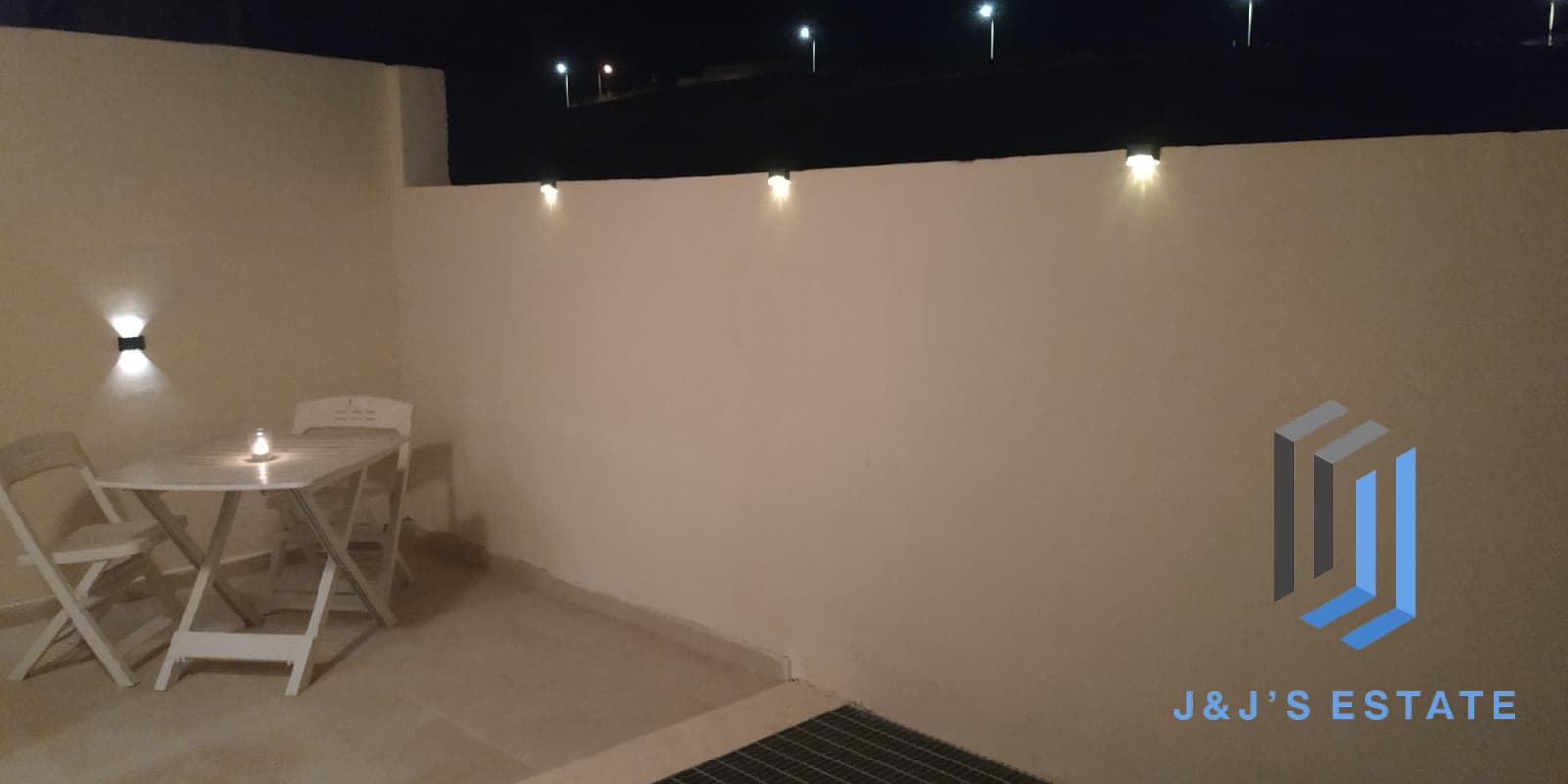 Fully Furnished Sea View Apartment Salina · 3