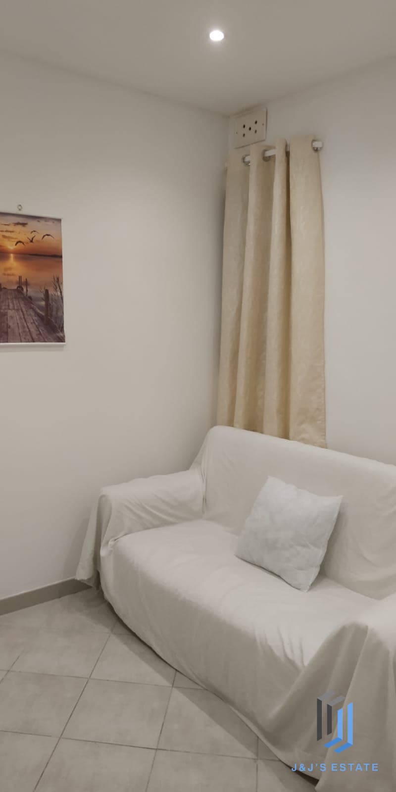 Fully Furnished Sea View Apartment Salina · 10