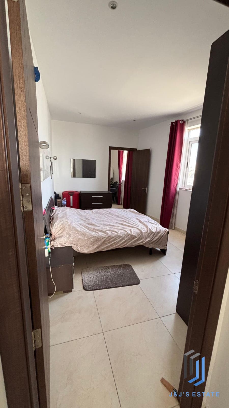 Fully Furnished One Bedroom Penthouse in Qawra · 5