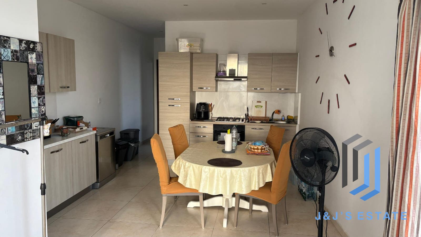 Fully Furnished One Bedroom Penthouse in Qawra · 3