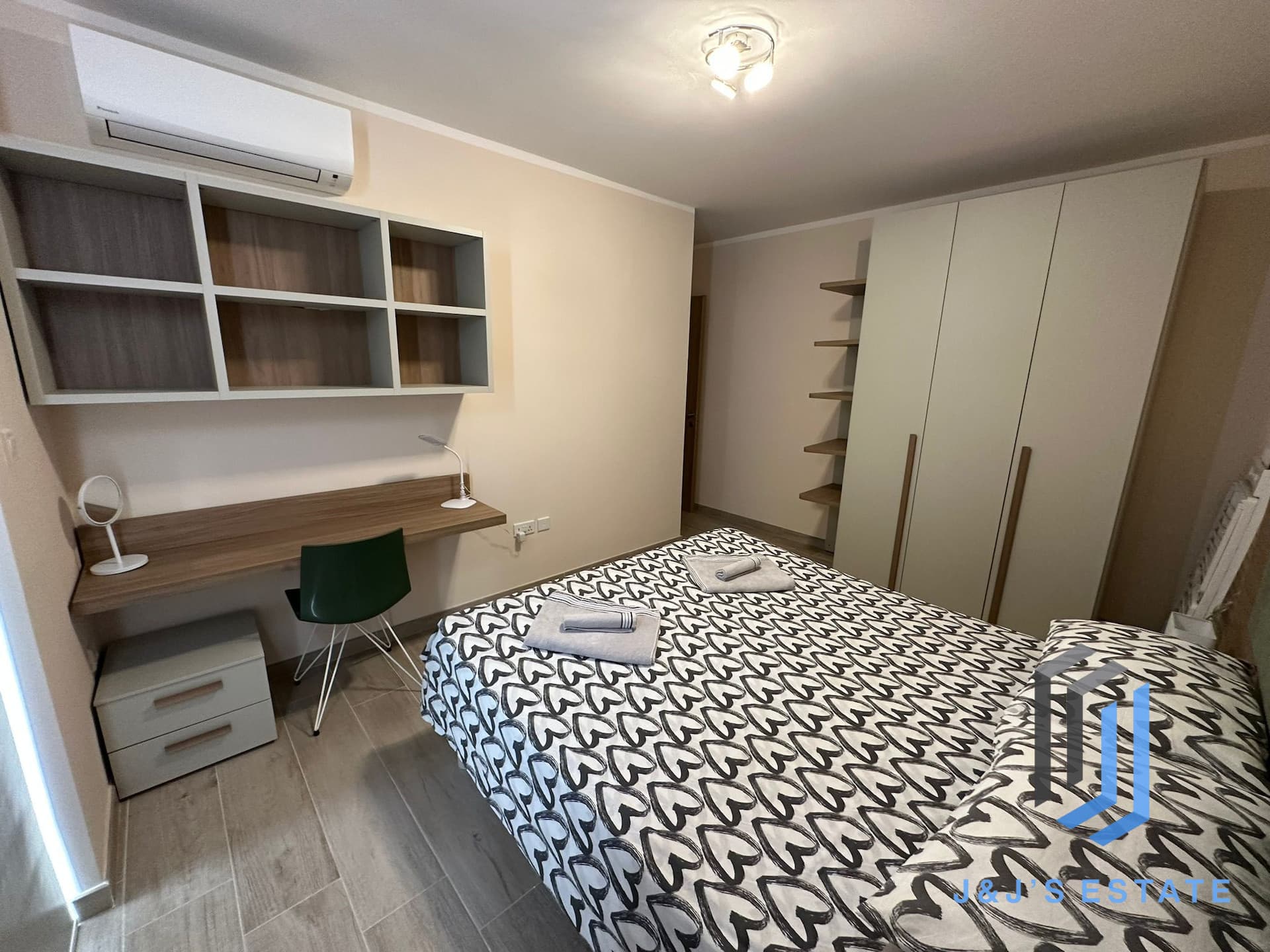 Modern & Fully Furnished 3 Bedroom Penthouse in Msida · 10