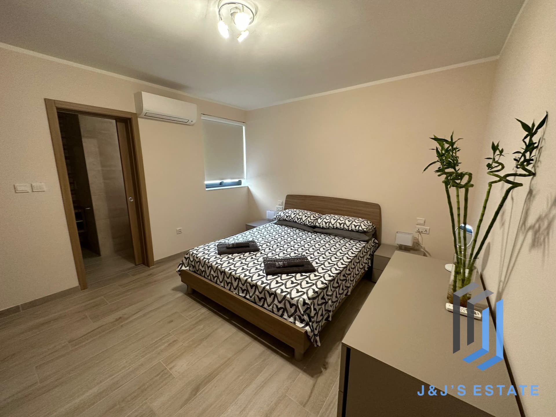 Modern & Fully Furnished 3 Bedroom Penthouse in Msida · 13