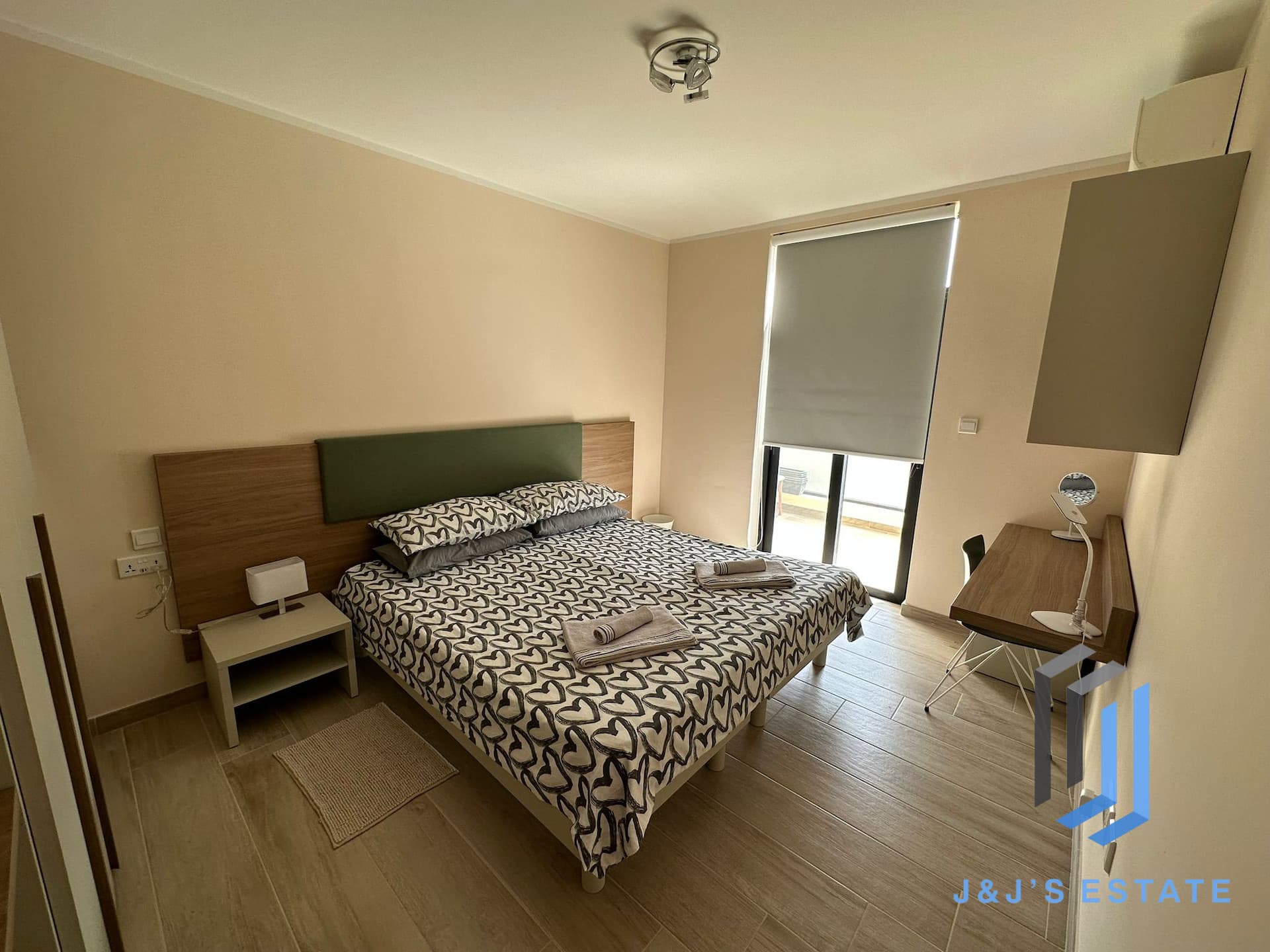 Modern & Fully Furnished 3 Bedroom Penthouse in Msida · 11