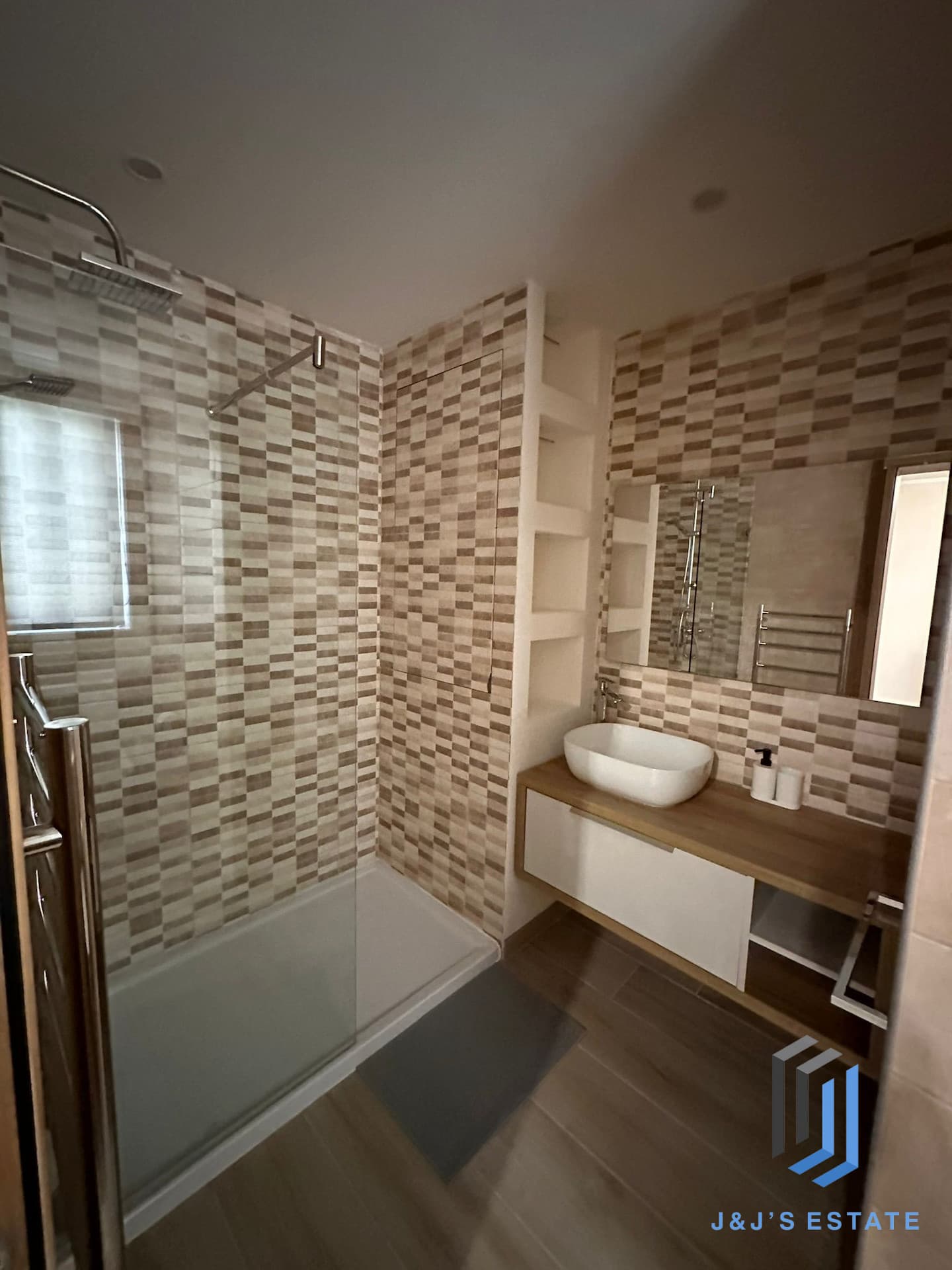 Modern & Fully Furnished 3 Bedroom Penthouse in Msida · 16