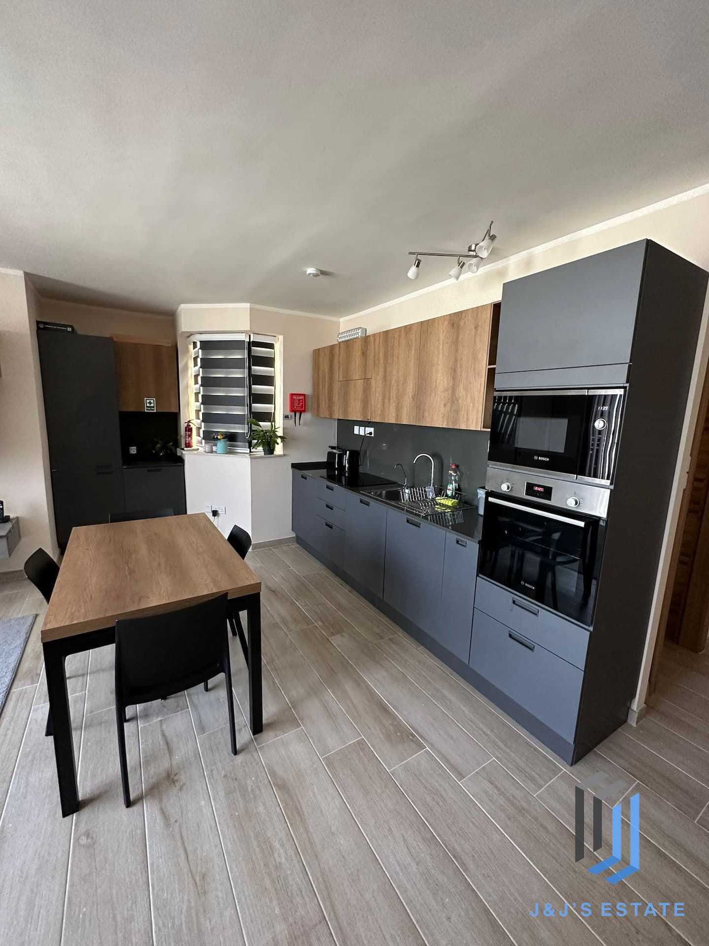 Modern & Fully Furnished 3 Bedroom Penthouse in Msida · 5