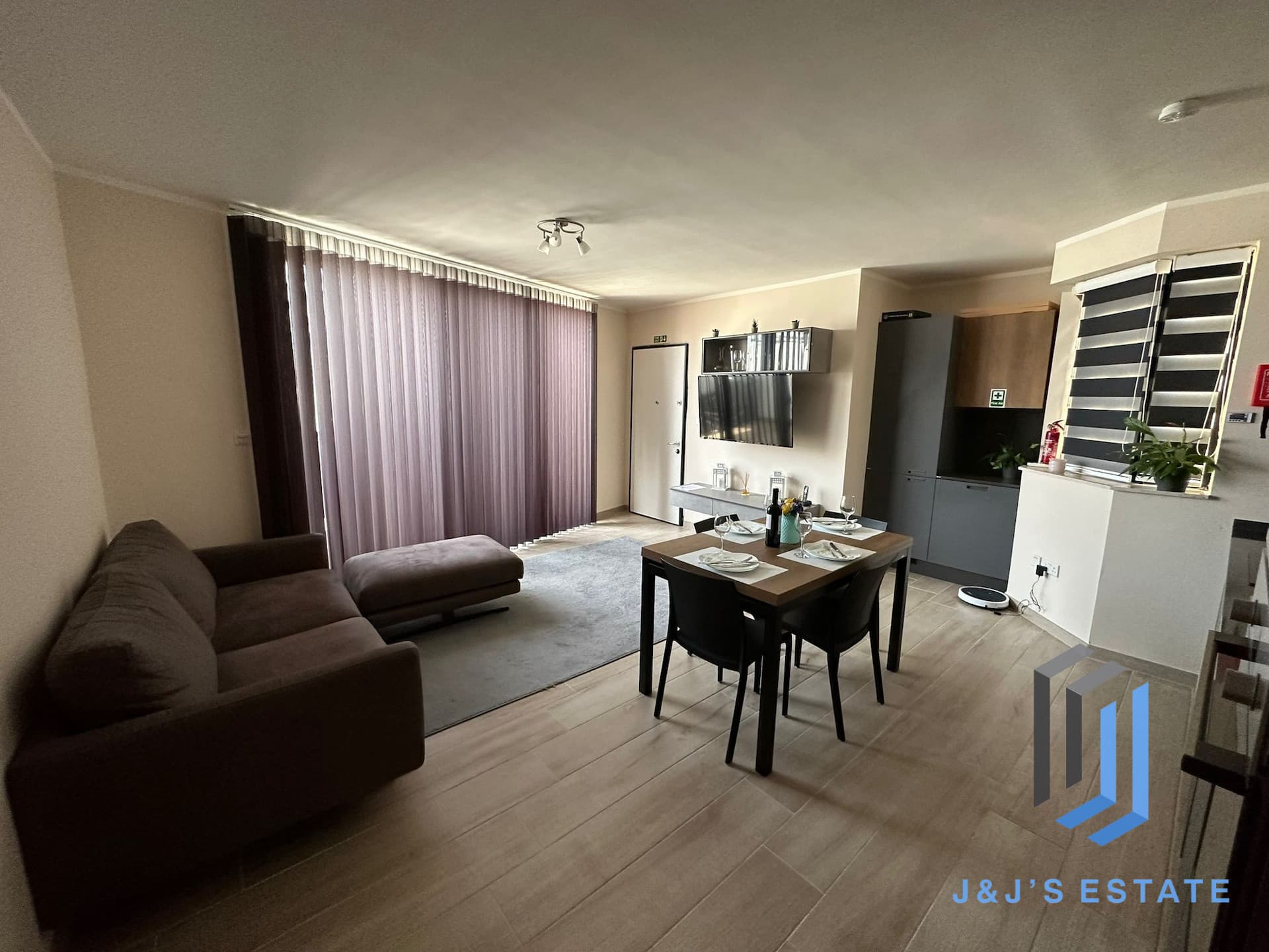Modern & Fully Furnished 3 Bedroom Penthouse in Msida · 3