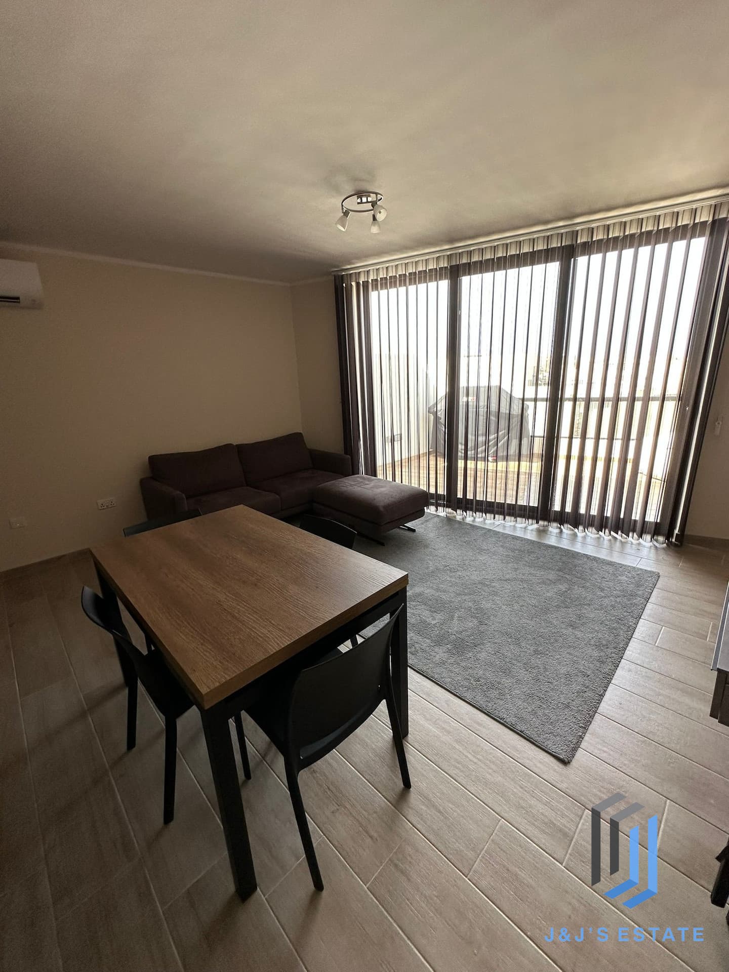 Modern & Fully Furnished 3 Bedroom Penthouse in Msida · 9