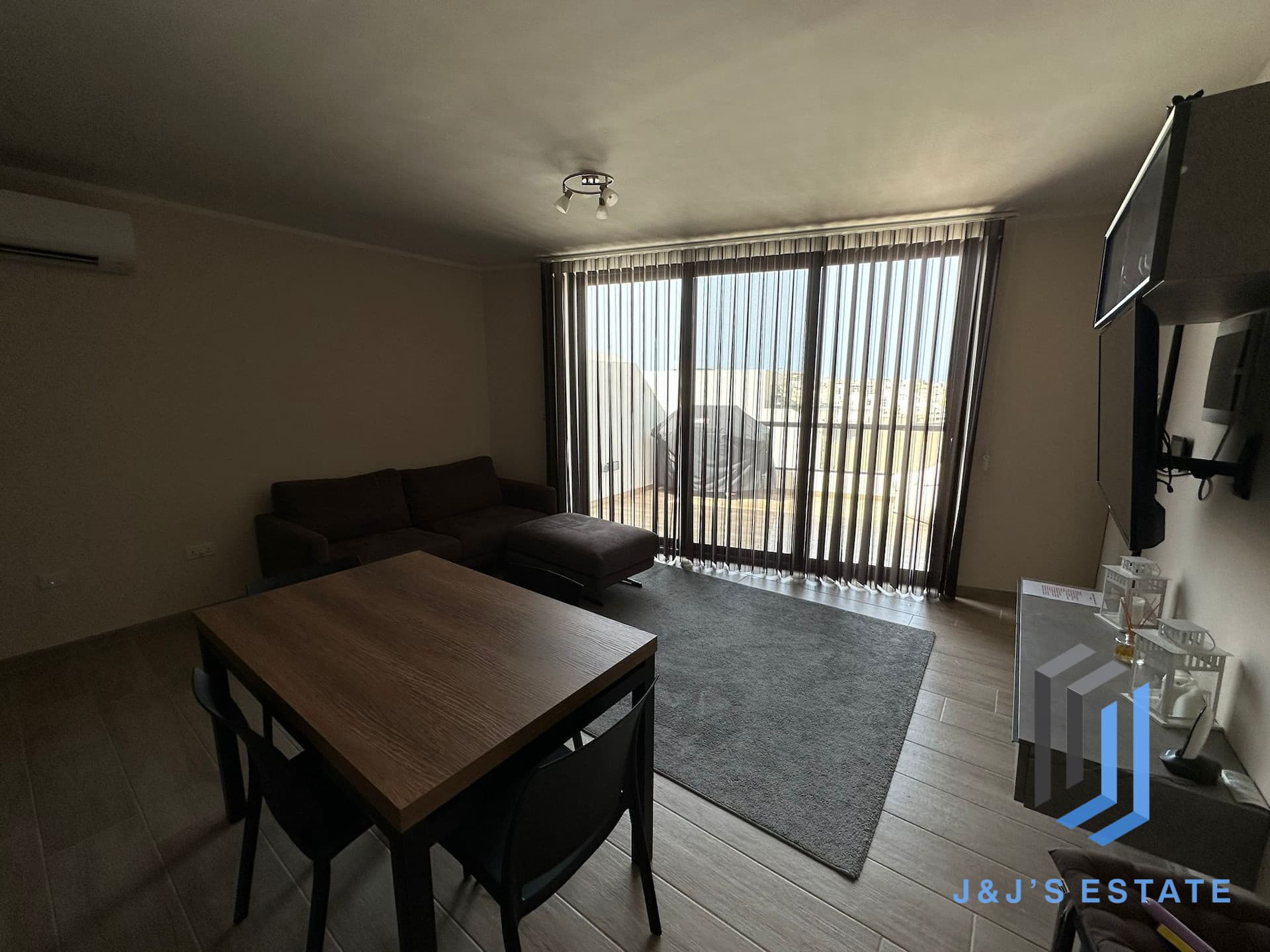 Modern & Fully Furnished 3 Bedroom Penthouse in Msida · 7