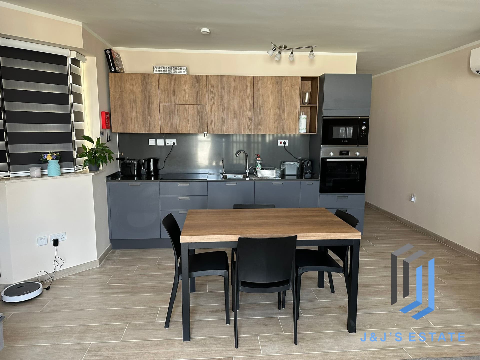 Modern & Fully Furnished 3 Bedroom Penthouse in Msida · 2