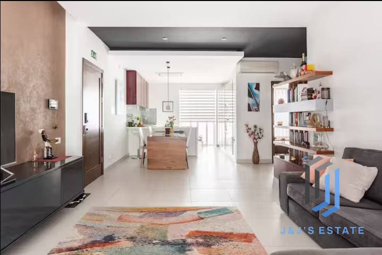 Premium 2-Bedroom Apartment in Prestigious Sliema · 3