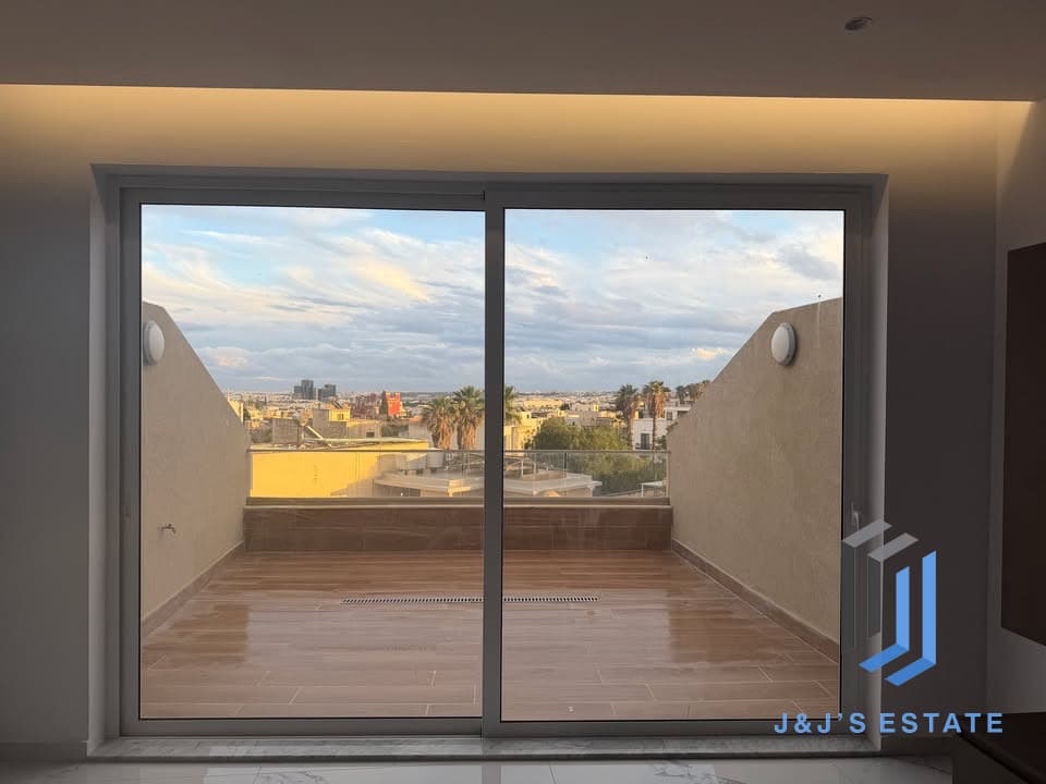Fully Furnished Penthouse Apartment in Peaceful Lija · 2